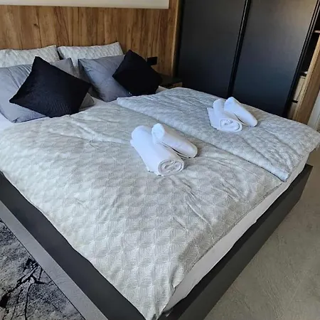 Apartmani Bosanska Krupa Lägenhet
