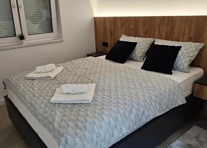 Apartmani Bosanska Krupa Апартаменты *